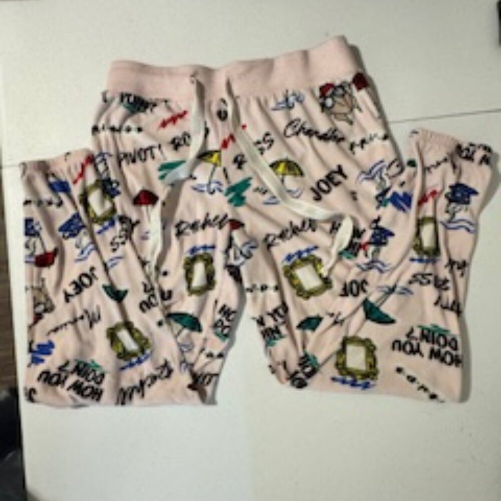 Vintage FRIENDS Pink Pajama Pants – Soft, Comfy & Perfect for Lounging - Picture 2 of 3